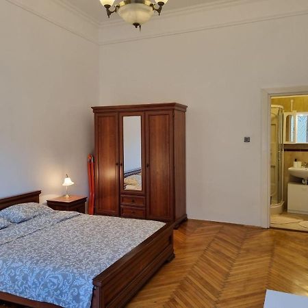 Apex Apartment Budapest Eksteriør bilde