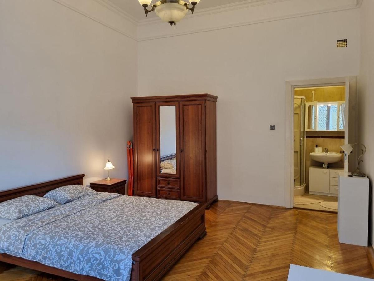 Apex Apartment Budapest Eksteriør bilde